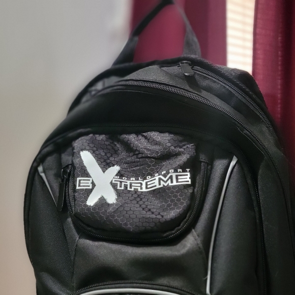 Extreme Gym Backpack, Black - Picture 2 of 8